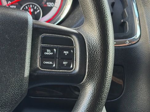 Used 2012 Dodge Grand Caravan SE image 26