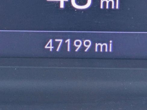 Used 2022 Chevrolet Silverado 1500 LT image 31