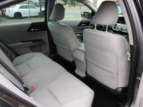 Used 2017 Honda Accord LX image 14