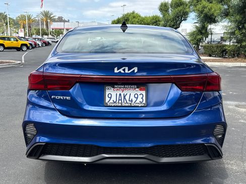 Used 2023 Kia Forte LXS FWD image 7