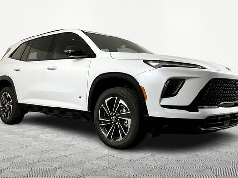 New 2026 Buick Enclave Sport Touring w/ Power Package image 3