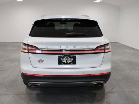 Used 2023 Lincoln Nautilus Reserve w/ Equipment Group 201A AWD/4WD image 8