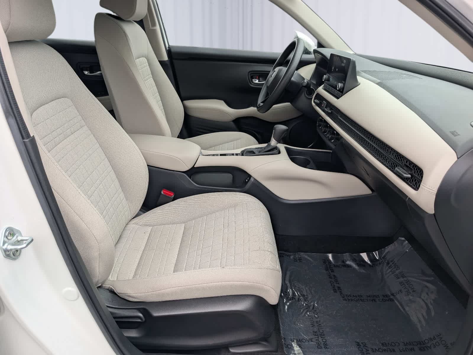 Certified 2025 Honda HR-V LX image 10