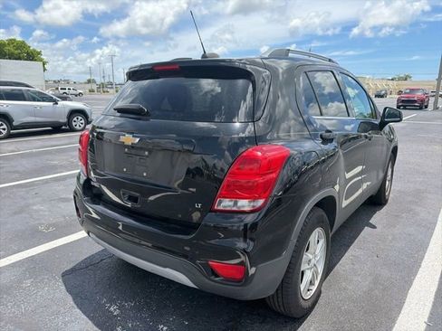 Used 2020 Chevrolet Trax LT FWD image 7