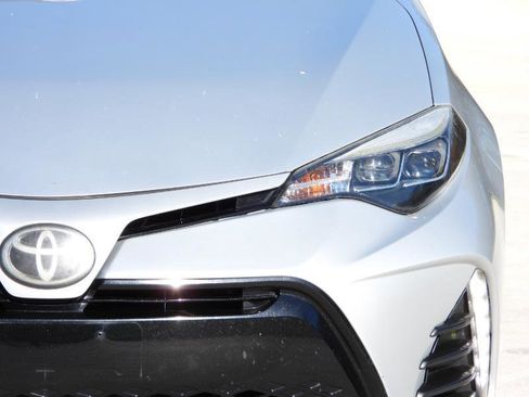 Used 2017 Toyota Corolla SE image 25