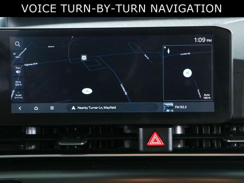 Used 2025 Kia Carnival FWD image 18