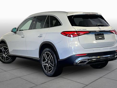 New 2026 Mercedes-Benz GLC 300 4MATIC image 3