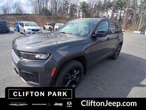 New 2026 Jeep Grand Cherokee Limited w/ Limited Altitude Package AWD/4WD image 1