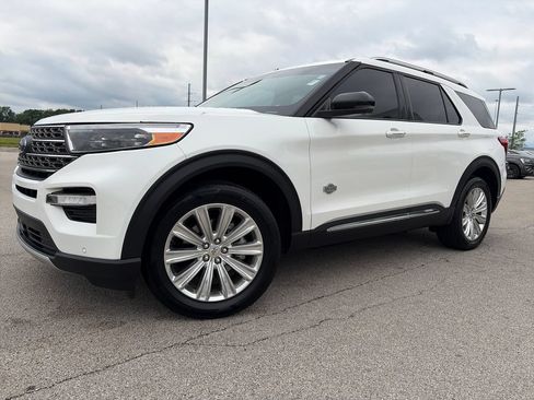 Used 2021 Ford Explorer King Ranch w/ Premium Technology Package AWD/4WD image 3