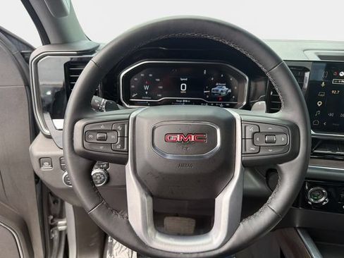 Used 2023 GMC Sierra 1500 SLT w/ SLT Premium Package AWD/4WD image 25
