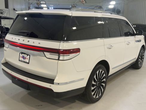Used 2023 Lincoln Navigator Black Label AWD/4WD image 9