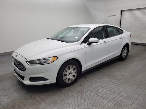 Used 2013 Ford Fusion S image 2
