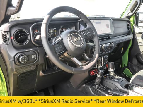 New 2025 Jeep Gladiator Rubicon w/ Convenience Group image 4