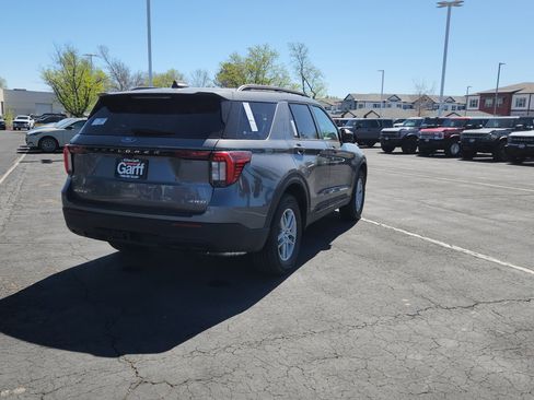 New 2026 Ford Explorer Active AWD/4WD image 12