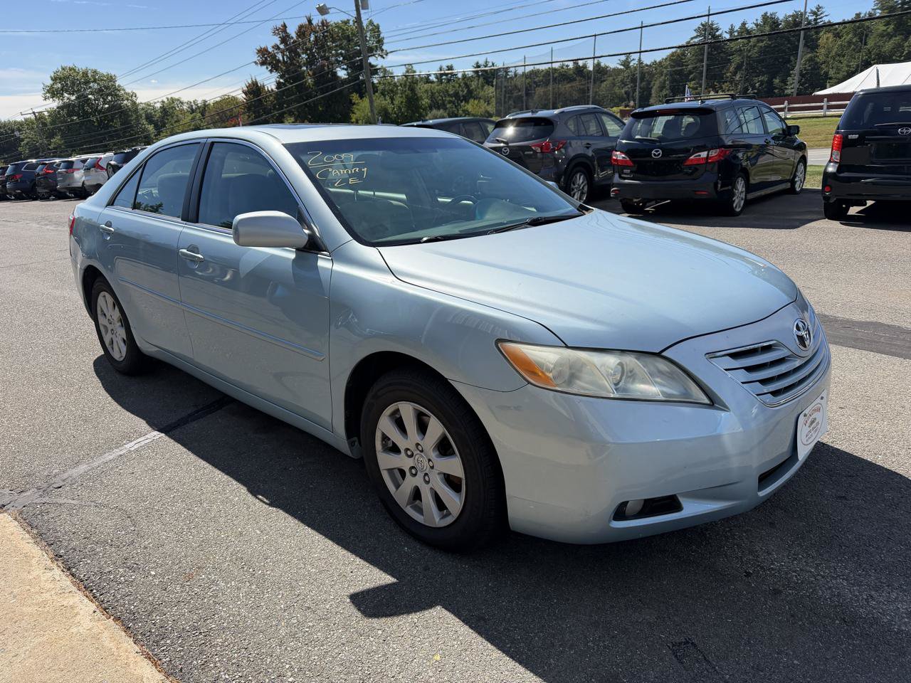 Used 2009 Toyota Camry XLE FWD image 3