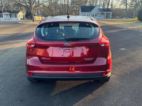 Used 2015 Ford Focus Titanium image 7