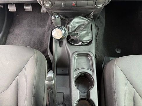 Used 2016 Jeep Wrangler Unlimited Sport AWD/4WD image 16