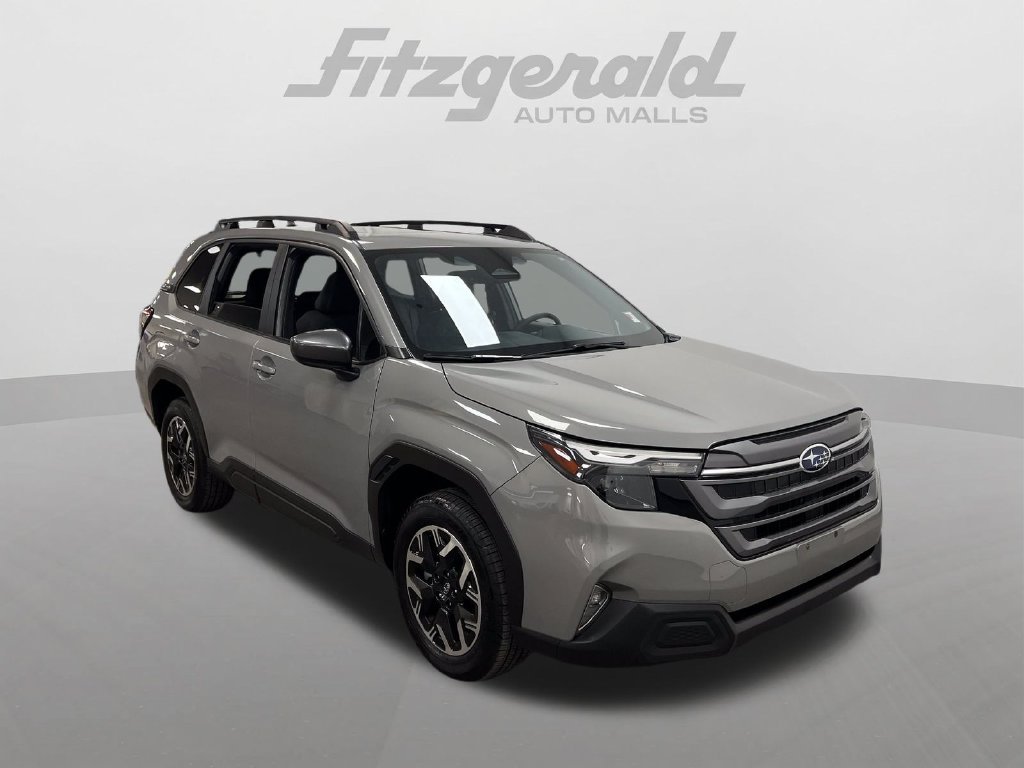 Used 2025 Subaru Forester Premium AWD/4WD image 8
