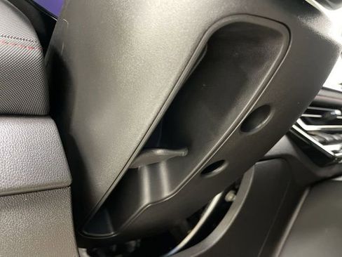 Used 2023 Chevrolet Colorado Z71 w/ Z71 Convenience Package 2 image 36