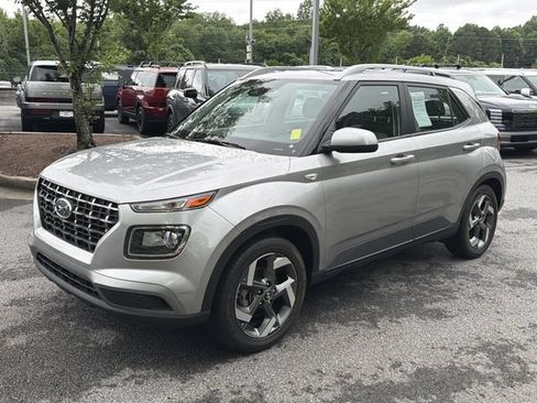 Certified 2023 Hyundai Venue SEL w/ Cargo Package FWD image 3