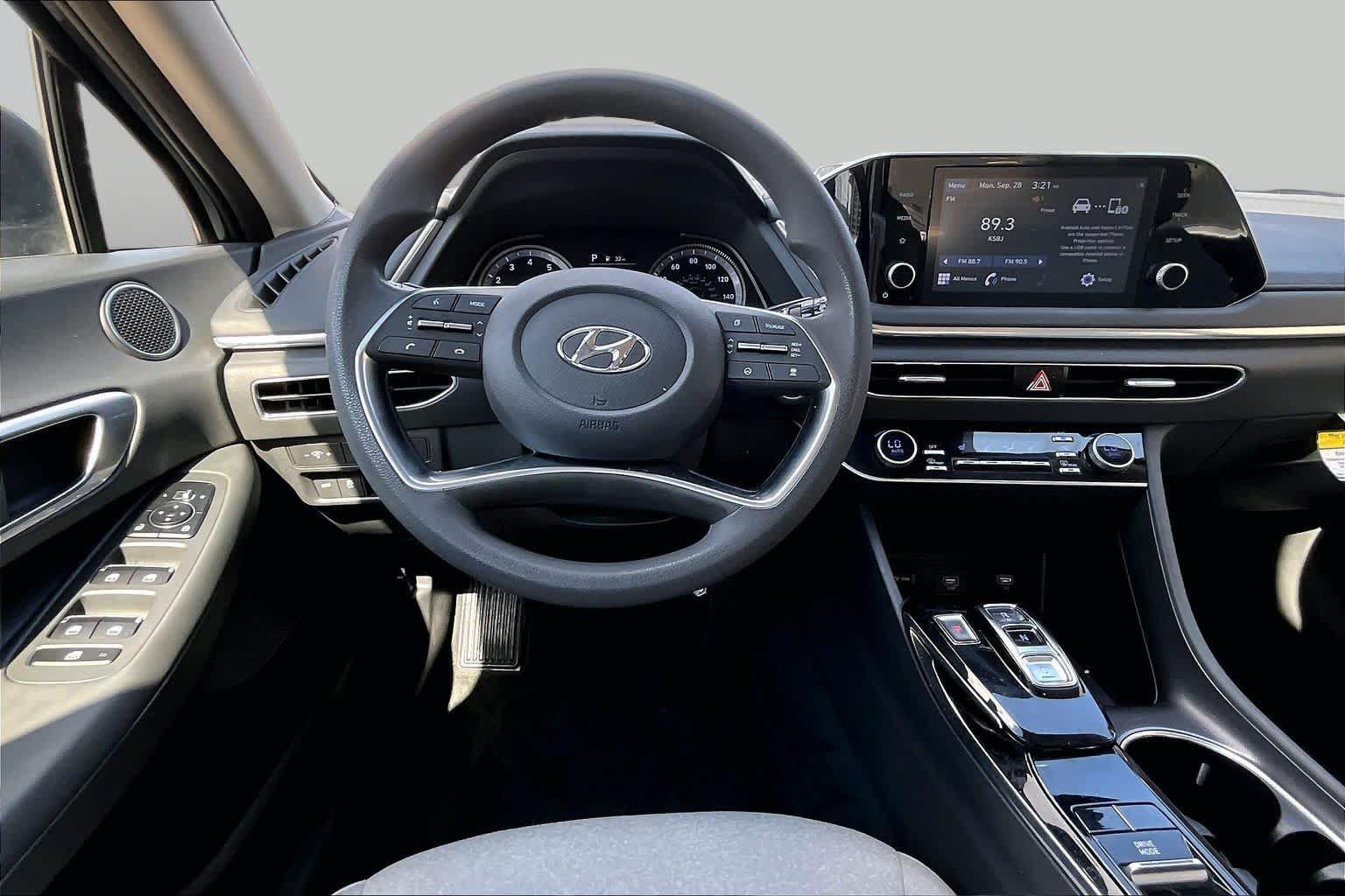Used 2020 Hyundai Sonata SEL w/ Cargo Package FWD image 6