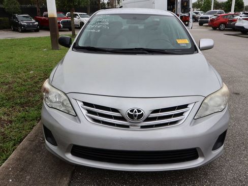 Used 2013 Toyota Corolla LE image 5