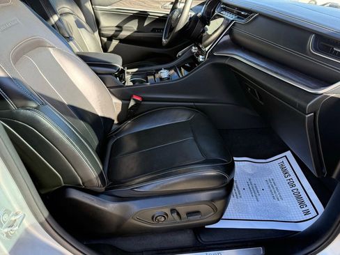 Used 2021 Jeep Grand Cherokee L Overland w/ MOPAR Finishing Package image 26