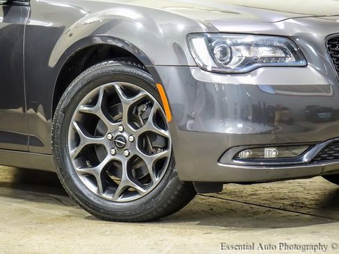 Used 2018 Chrysler 300 S w/ Safetytec Plus Group image 3