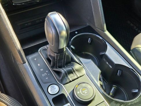 Used 2023 Volkswagen Atlas Cross Sport SEL R-Line image 30