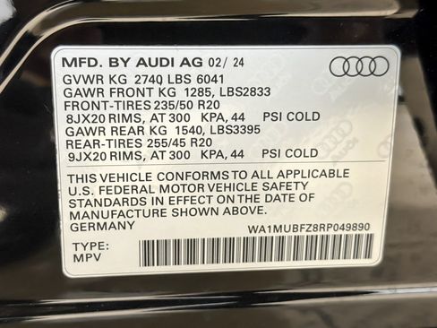 Certified 2024 Audi Q4 e-tron Prestige w/ Black Optic Package AWD/4WD image 28