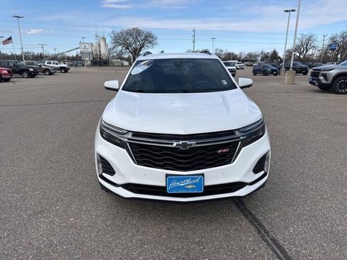 Used 2023 Chevrolet Equinox RS AWD/4WD image 2