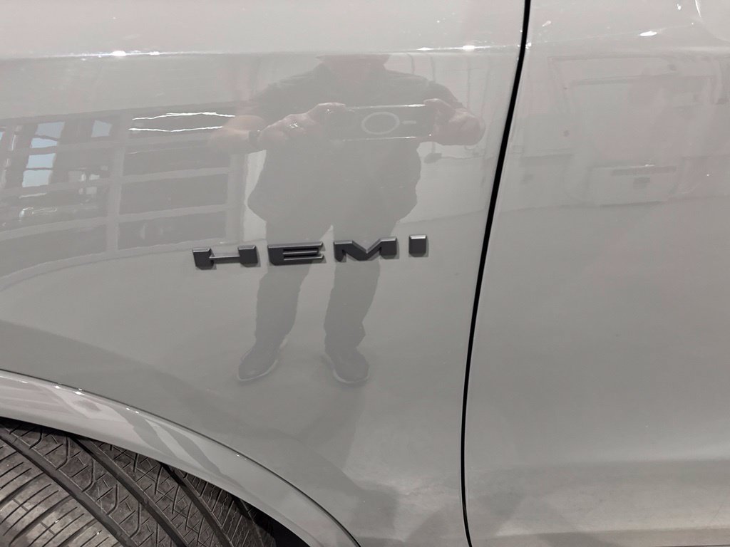 Used 2023 Dodge Durango R/T w/ Tow 'N Go Group AWD/4WD image 35