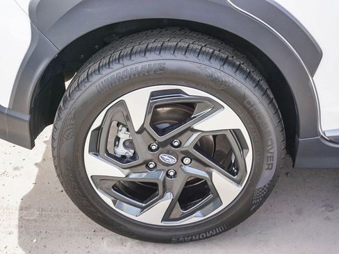 Used 2024 Subaru Crosstrek 2.5i Limited w/ Crosstrek Mirror Package AWD/4WD image 8
