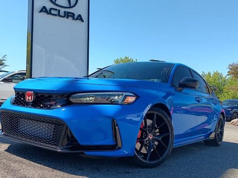 Used 2025 Honda Civic Type R image 9
