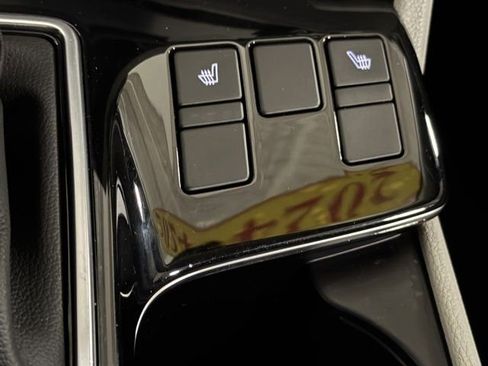 Used 2024 Kia Sportage EX image 24