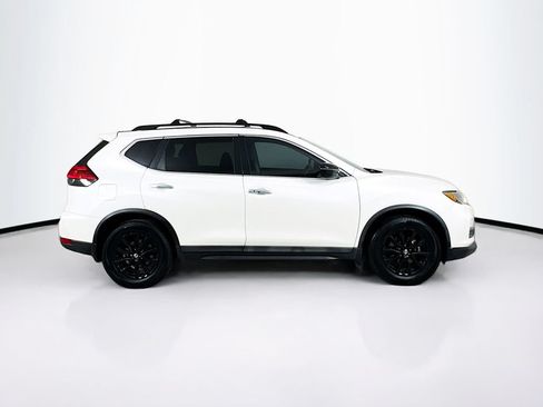 Used 2017 Nissan Rogue SV w/ Midnight Edition Package FWD image 8