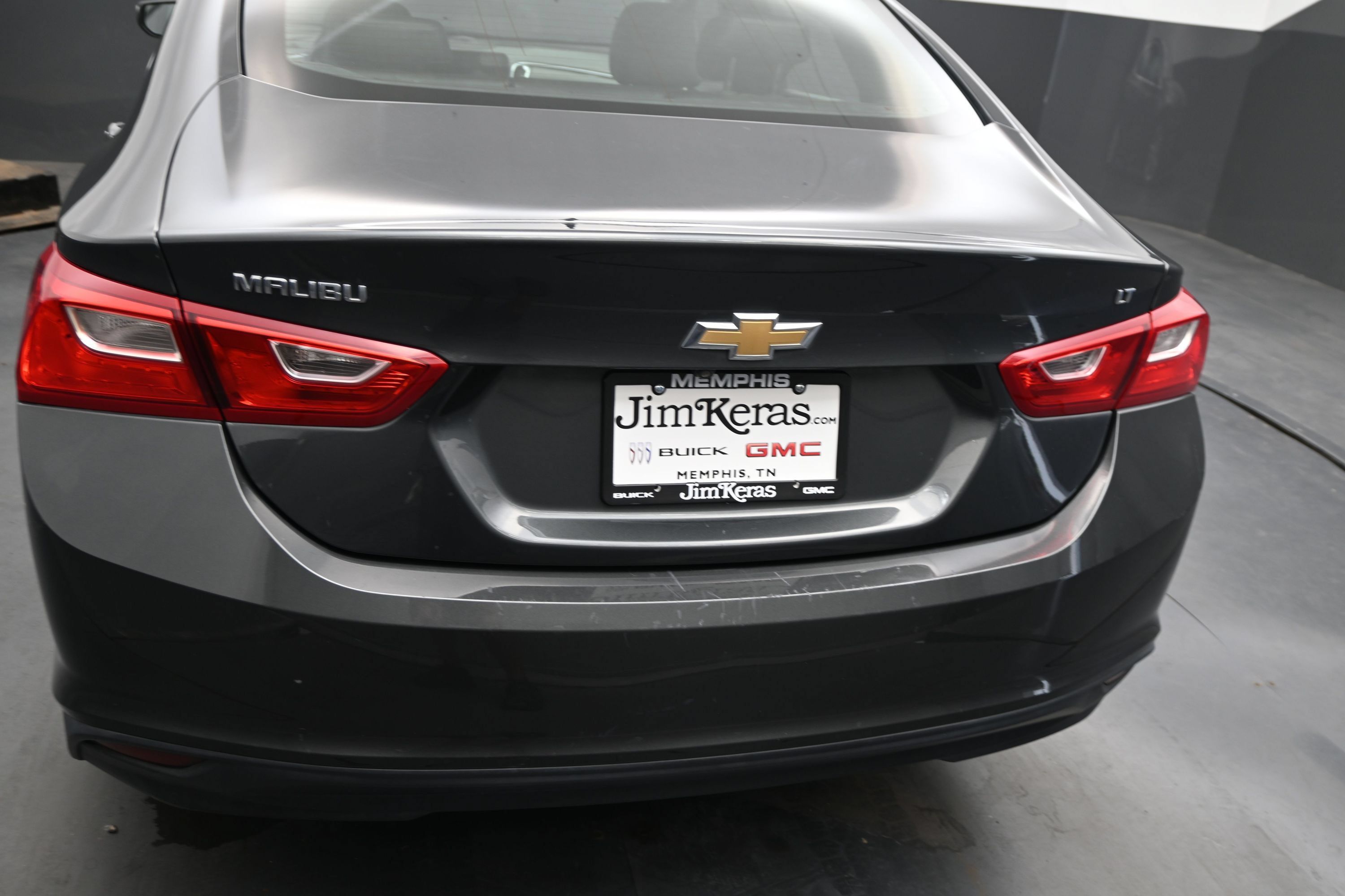 Used 2017 Chevrolet Malibu LT w/ Leather Package FWD image 14