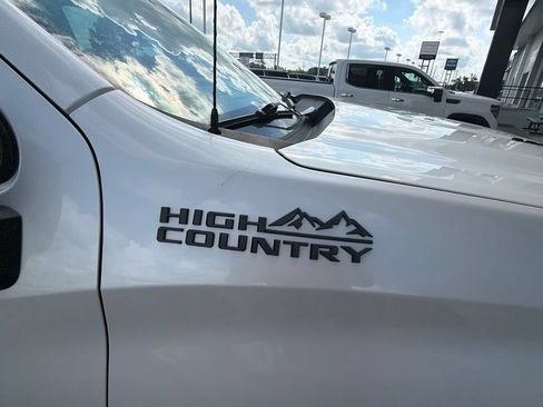 Used 2019 Chevrolet Silverado 1500 High Country AWD/4WD image 9
