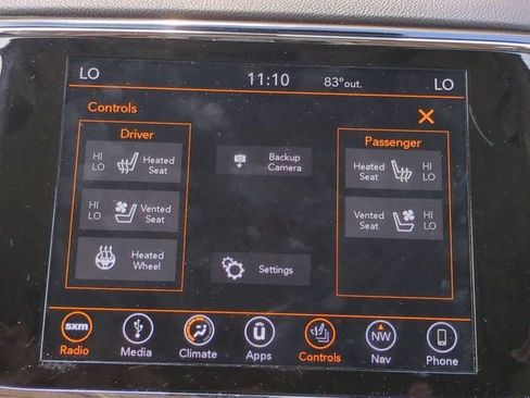 Used 2019 Jeep Grand Cherokee Overland AWD/4WD image 24