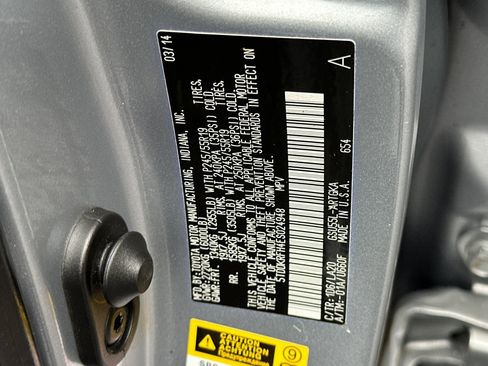 Used 2014 Toyota Highlander Limited image 37