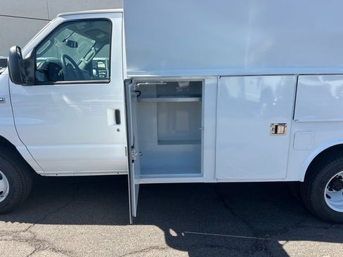 New 2026 Ford E-350 and Econoline 350 Super Duty w/ Power Equipment Group RWD image 16