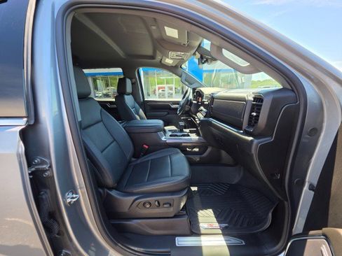 Used 2024 Chevrolet Silverado 1500 LTZ AWD/4WD image 15