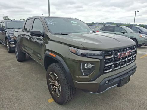 Used 2023 GMC Canyon AT4 w/ AT4 Premium Package AWD/4WD image 2
