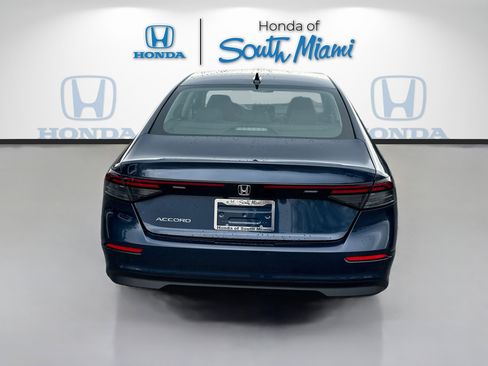 New 2025 Honda Accord SE image 5