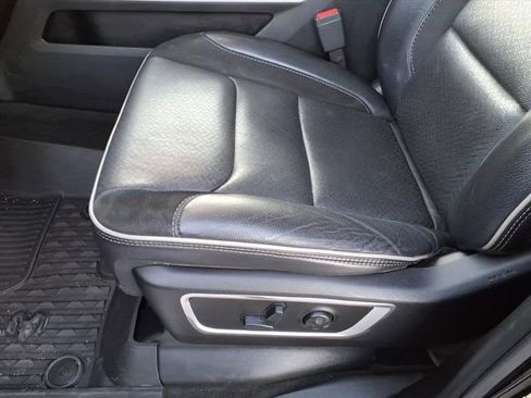 Used 2019 RAM 1500 Laramie image 11