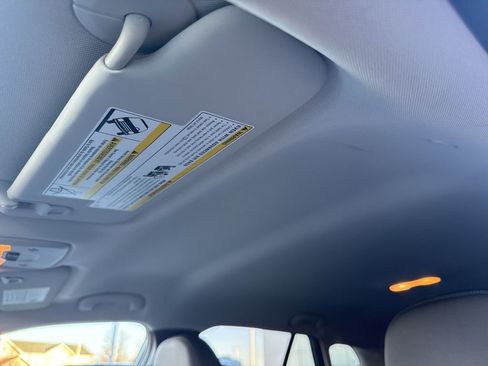 Used 2024 Chevrolet Trax LT w/ LT Convenience Package image 24