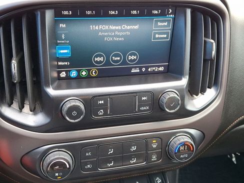 Used 2022 GMC Canyon AT4 image 15