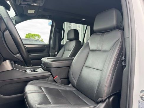Used 2023 Chevrolet Tahoe RST w/ Luxury Package AWD/4WD image 6