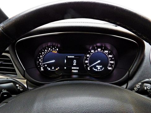 Used 2017 Lincoln MKC Premiere FWD image 16