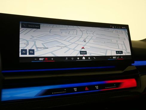 Certified 2025 BMW M5 w/ Carbon Package image 33